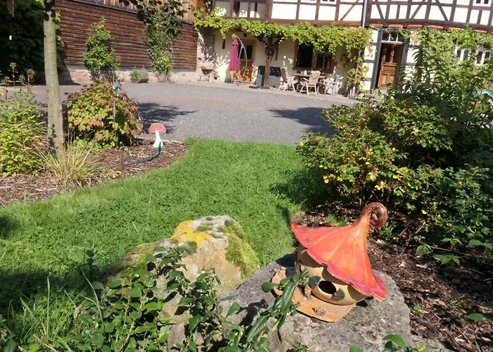 Historisches Fachwerk-ferienhaus Mit Weinkeller Und Garten, Gute Lage Daire